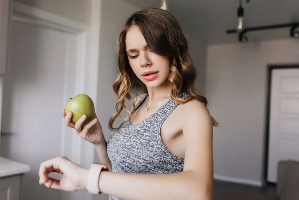 Woman with healthy lifestyle habits during detox near Toledo Ohio recovery journey